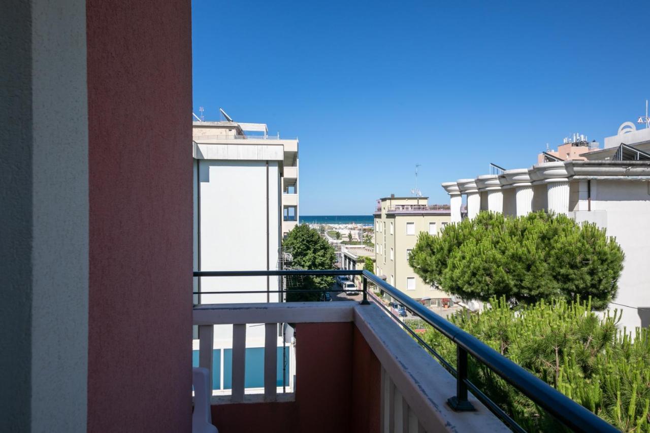 Hotel Sorriso Rimini Luaran gambar